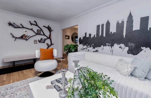 Jefferson Park House | The Atlanta Cottage! 10 min fr downtown ATL!