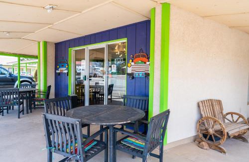 Monticello Hotel | The Atomic Blue Motor-Inn