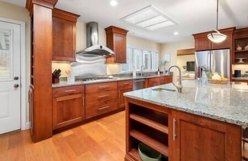 East Lyme House | The Atrium at Seven Acres - Pool, Retreat, Privacy