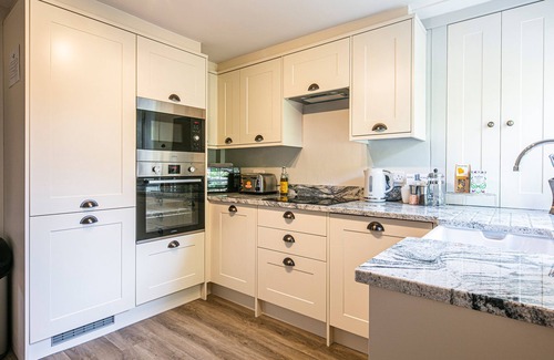 Bakewell Cottage | THE AUBREY, pet friendly, character holiday cottage in Bakewell