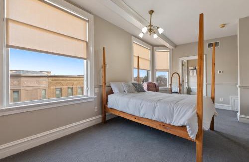 Mayville Hotel | The Audubon Inn LLC
