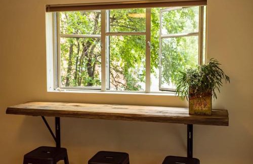 Lenah Valley Apartment | The Augusta - Minutes to Vibrant North Hobart