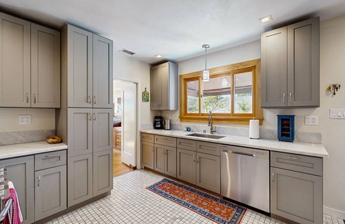 Ventura House | The Avenue: Charming hideaway with private deck & peeks of ocean, near downtown