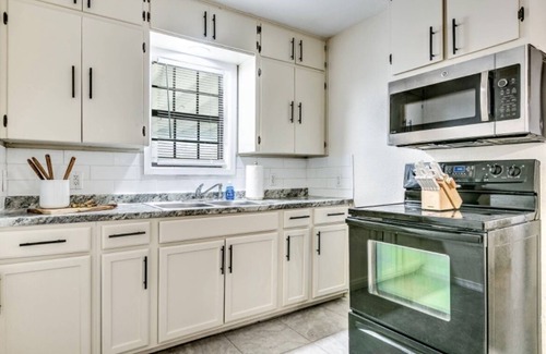 San Angelo House | The Avenue Home