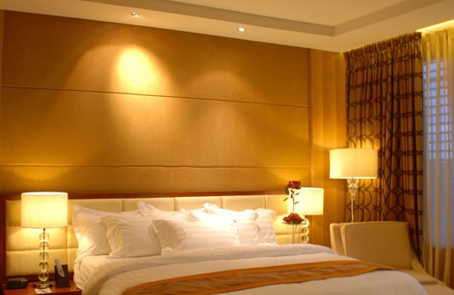 Naga Hotel | The Avenue Plaza Hotel