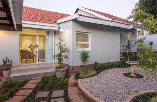 Waterkloof Glen House | The Aviary