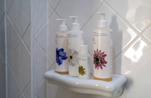 Christchurch Hotel | The Avon Causeway Hotel