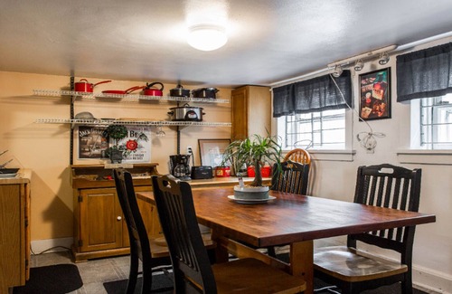 Irving Park East Apartment | The Avondale Lower Level