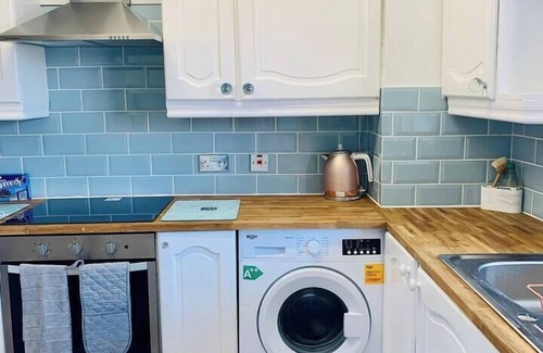 Aylesbury Apartment | The Aylesbury Apartment | Contractors & Holidays