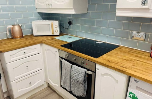 Aylesbury Apartment | The Aylesbury Apartment | Contractors & Holidays