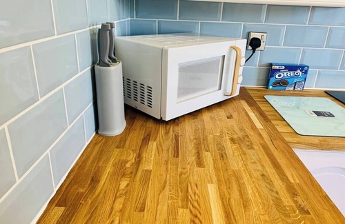 Aylesbury Apartment | The Aylesbury Apartment | Contractors & Holidays