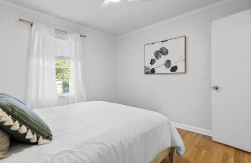Hanahan Apartment | The Azalea House