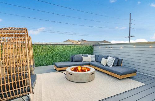 East Nashville House | The Azalea - Walk to Dining & Nightlife, Rooftop!