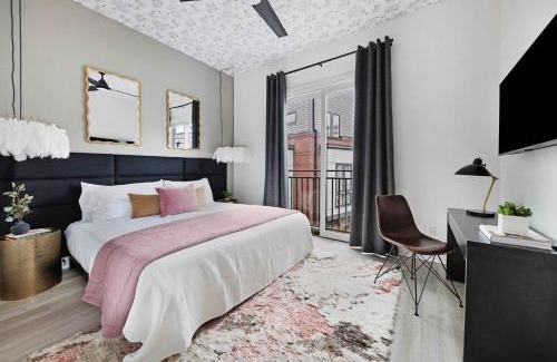 East Nashville House | The Azalea - Walk to Dining & Nightlife, Rooftop!