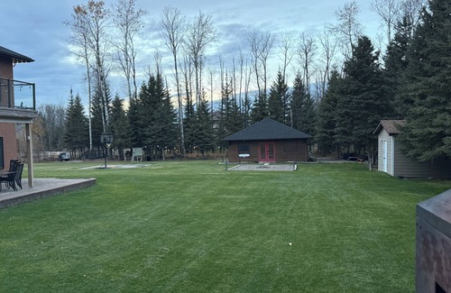 Candle Lake Cottage | The Back Nine House - 4BR Luxury Near Candle Lake Golf