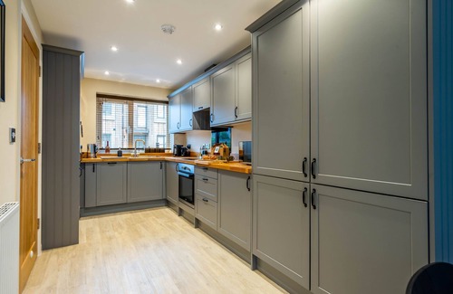 Heworth House | The Backyard N02 - a family break that sleeps 6 guests in 3 bedrooms