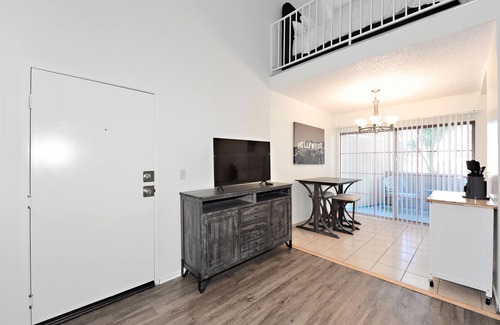 Palms Apartment | The Bagley Penthouse #310