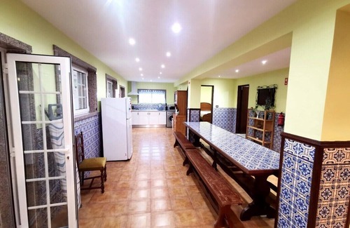 Aveiro Apartment | The Bairrada House with Free Garagenn