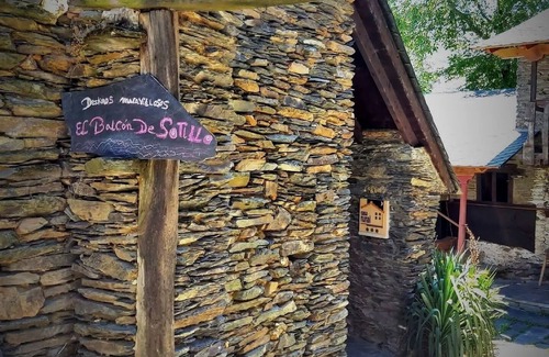 Sotillo de Cabrera Cottage | The Balcony of Sotillo. Near Las Médulas
