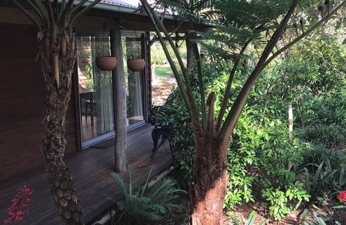 Ellalong Cabin | The Bale. Cosy cabin set amongst lush gardens in the Hunter Valley.