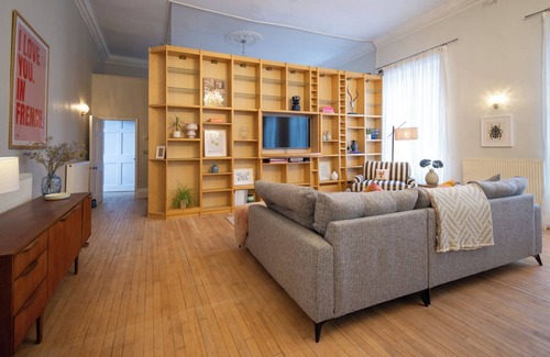 Lichfield Apartment | The Ballroom. Recently renovated huge 2 Bed, city centre.