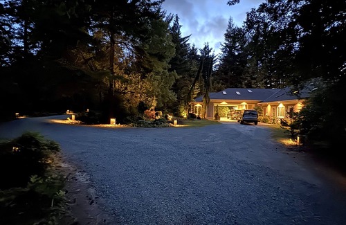 Bandon House | The Bandon House, Affordable Luxury Golf/Family Retreat, Theater