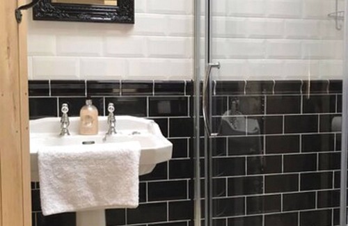 Chipping Campden House | The Bantam Tea Rooms & Guest House