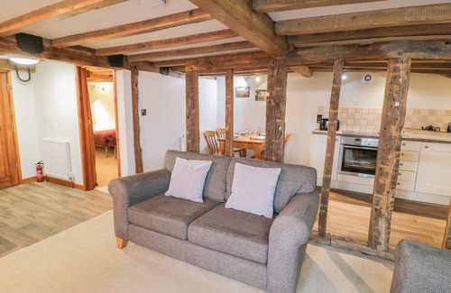 Strefford Apartment | THE BARLEY STORE, family friendly, with a garden in Strefford