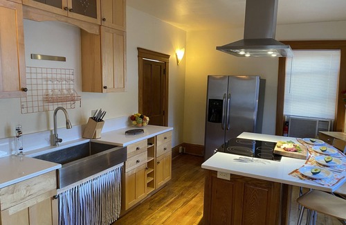 Hotchkiss House | The Barlow