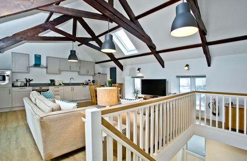 Torcross Cottage | The Barn, 21 At The Beach - a cottage that sleeps 4 guests in 2 bedrooms