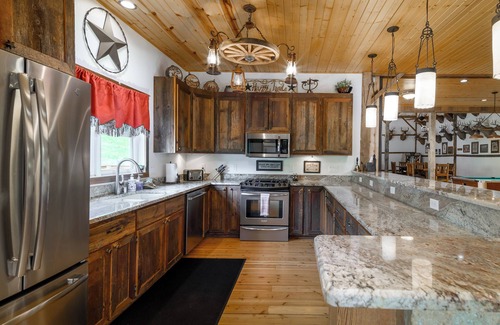 Avoca Cabin | The Barn at Big Valley Ranch