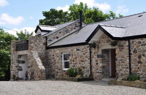 Bodffordd House | The Barn at Cae Bach