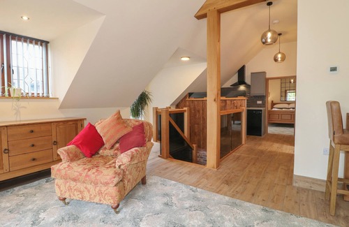 Ambergate House | THE BARN AT CATACOL, romantic, with hot tub in Heage
