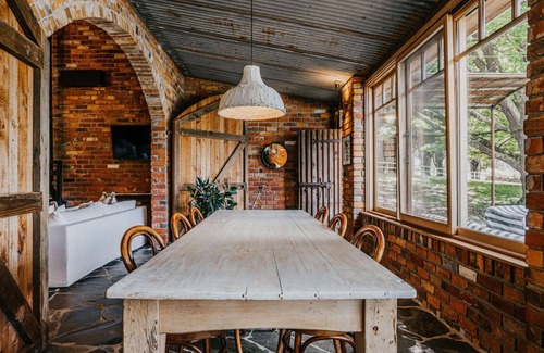 Pipers Creek House | The Barn at Crofters Fold ~ Daylesford Macedon Region ~ Bohemian Barn!