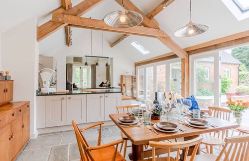 Callow Hill House | The Barn at Kington Grange - sleeps 6 guests in 3 bedrooms