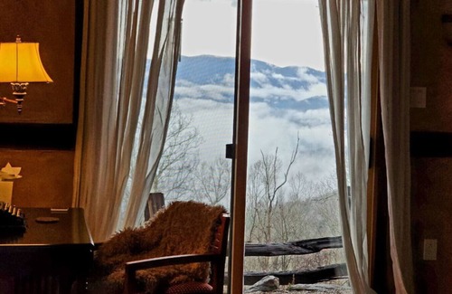 Asheville Cabin | The Barn At Mountain Meadows