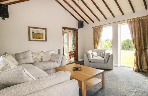 York House | The Barn at Orchard Farm