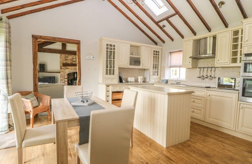 York Cottage | THE BARN AT ORCHARD FARM, character holiday cottage in York