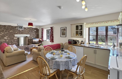 Brushford House | The Barn at Rainsbury House, Upton