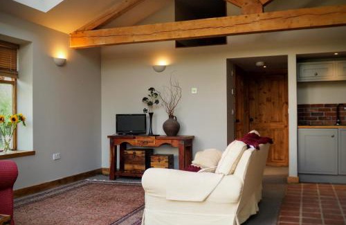 Heptonstall House | The Barn at Star Chamber Farm