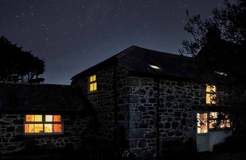 Coverack Cottage | The Barn at Trevothen Farm