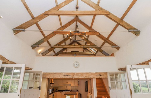 Clearbrook Cottage | THE BARN AT YEOLAND HOUSE, pet friendly, with open fire in Yelverton