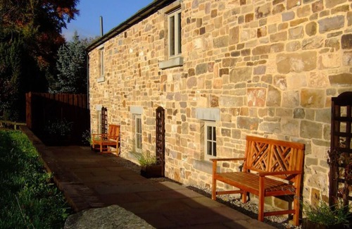 Hope House | The Barn - Award Winning Barn Conversion In Hope Village Near To Castleton