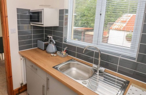 Amroth House | The Barn - Cosy cottage with Countryside views