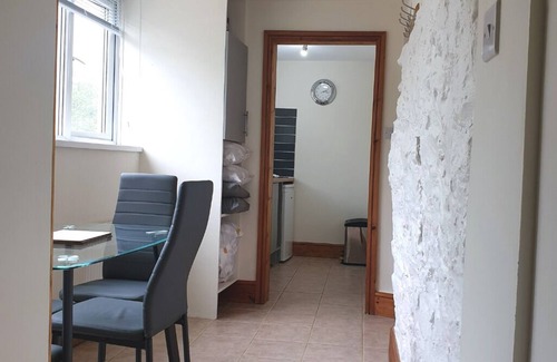 Amroth House | The Barn - Cosy cottage with Countryside views