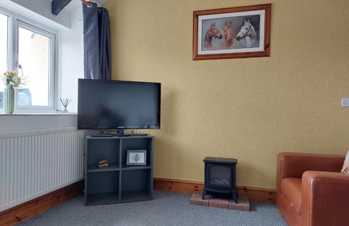 Amroth Apartment | The Barn - Cosy cottage with Countryside views