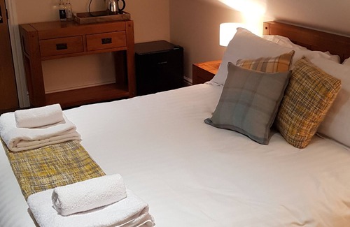 Shepshed Bed & Breakfast | The Barn Courtyard