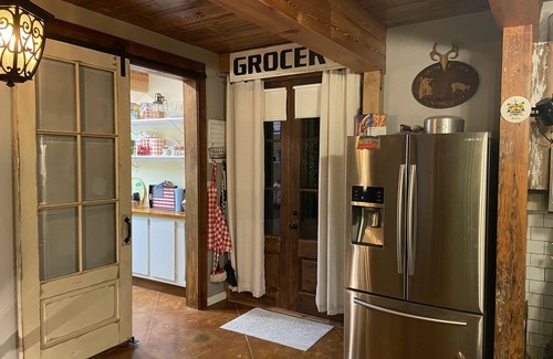 Mittie House | THE BARN GUESTHOUSE