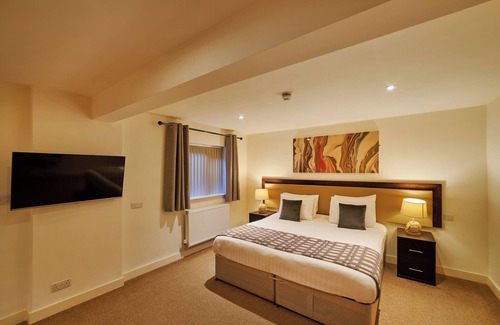 Marston Hotel | The Barn Hotel & Spa