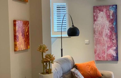 Cranleigh Apartment | The Barn House